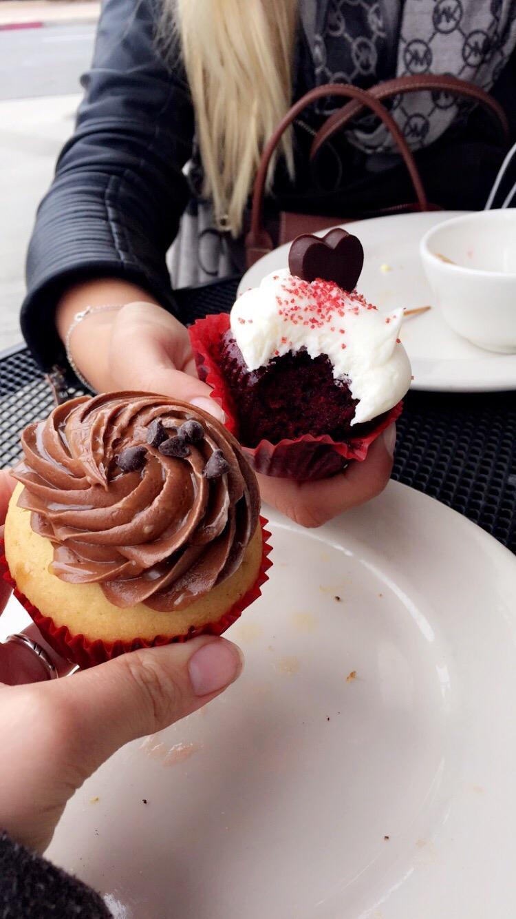 Crushcakes Cupcakery